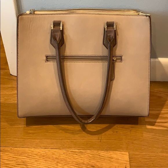 Woman’s hand bag - Picture 3 of 5